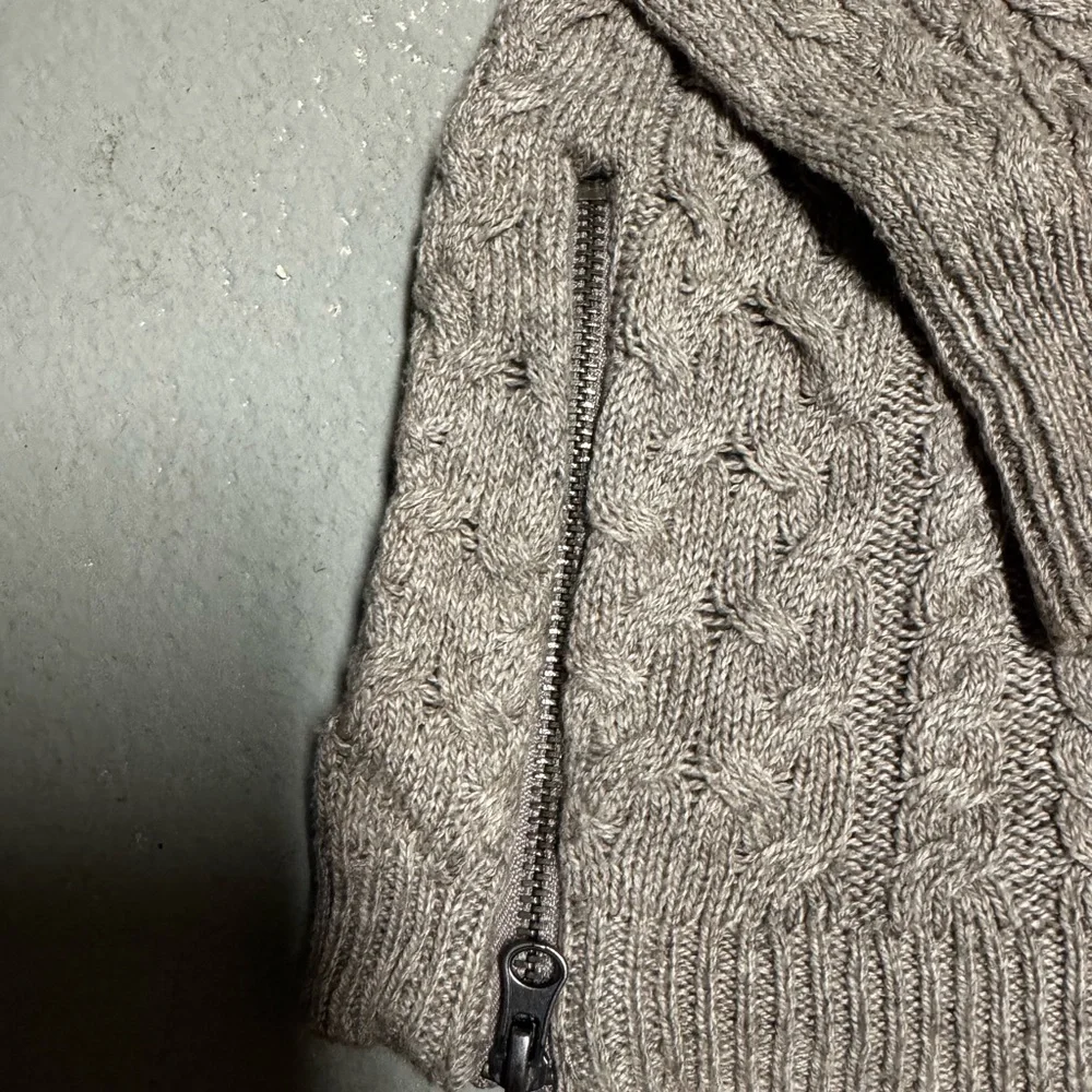American Eagle Outfitters Taupe Cable Knit Sweater - Picture 2 of 3